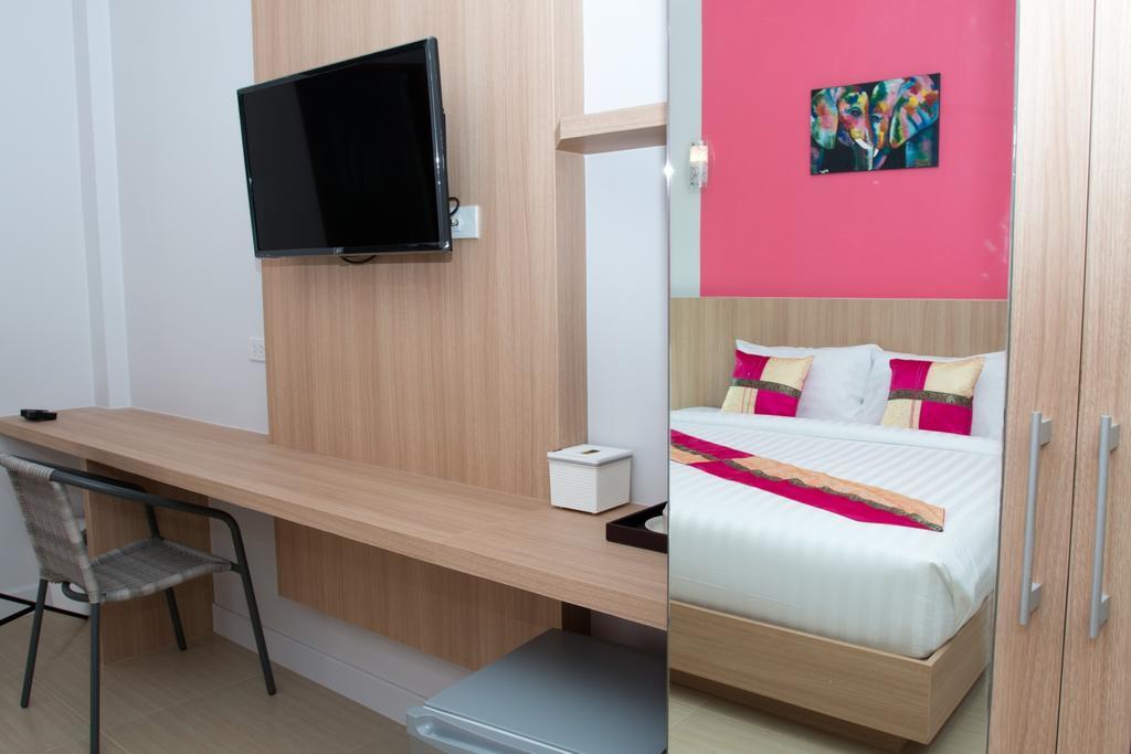 Phant At Thalang Service Apartment Exteriér fotografie